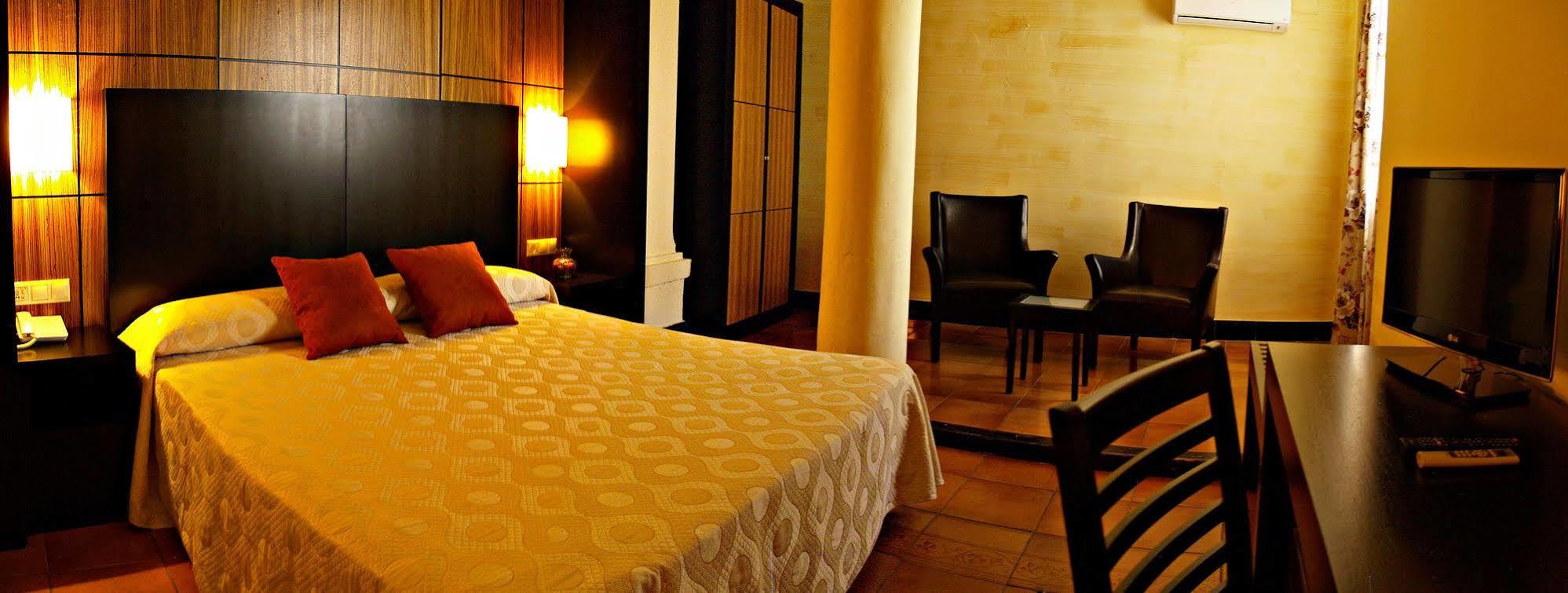 Rosaleda Don Pedro Hotel 4*